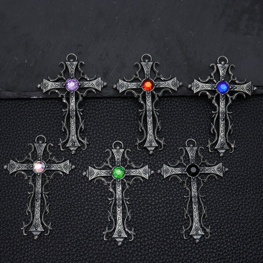 Street Fashion Necklace - จี้รูปไม้กางเขนแบบเรโทรพังก์ 2 ชิ้น ประดับลายฉลุ อุปกรณ์เสริมสไตล์ฮิปฮอป สำหรับทำสร้อยคอและพวงกุญแจ